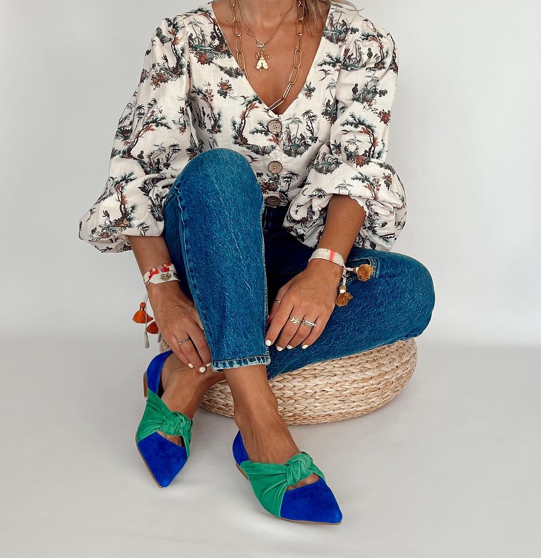 Vibrant Knot Flats