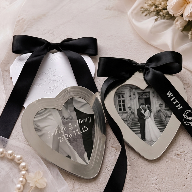 Personalized Heart-Shaped Wedding Photo Album – Custom Couple Names, Date & Photo Keepsake