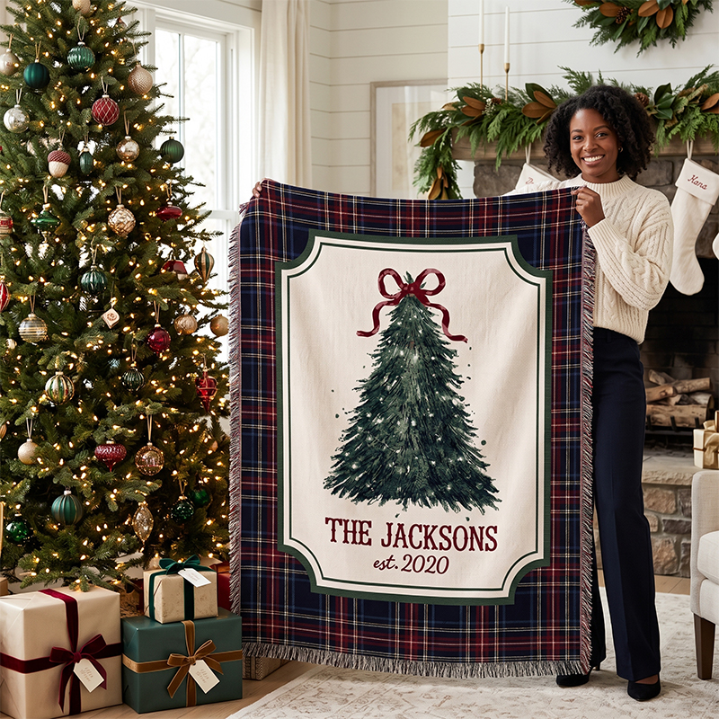 Personalized Family Christmas Blanket – Custom Family Name & Year Plaid Holiday Keepsake Blanket