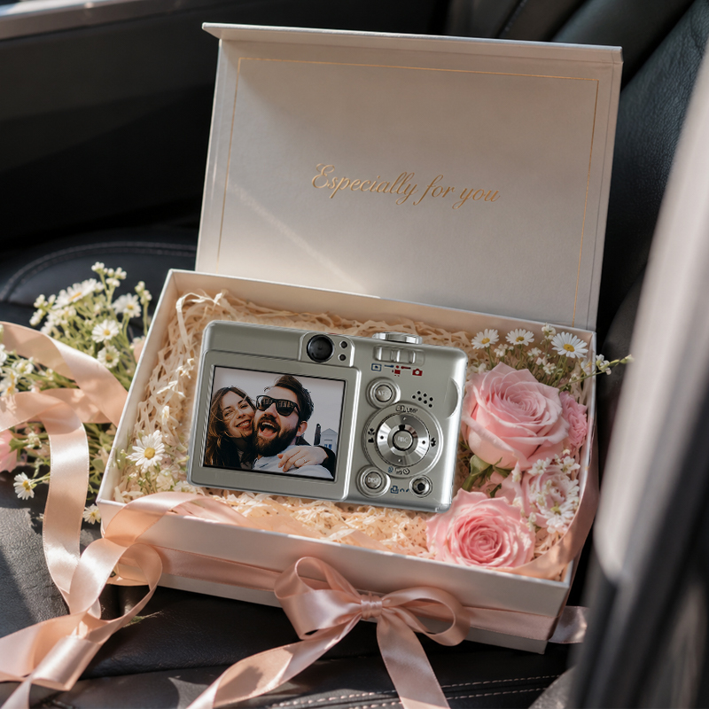 Personalized Couple Photo Retro Camera Car Visor Clip – Custom Romantic Car Keepsake