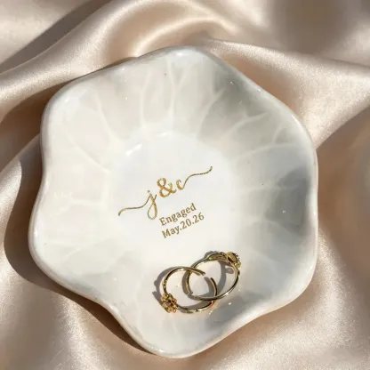 Personalized Ceramic Engagement Ring Dish – Custom Initials, Date & Message Jewelry Tray