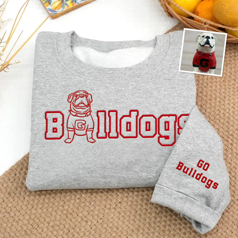 Custom College Team Embroidered Sweatshirt – Personalized College Spirit Wear, Pet Protrait Embroidered Sweatshirt, Game Day Outfit
