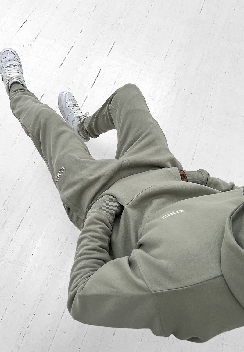 Day To Day Slim Fit Full Tracksuit（BUY 2 FREE SHIPPING）