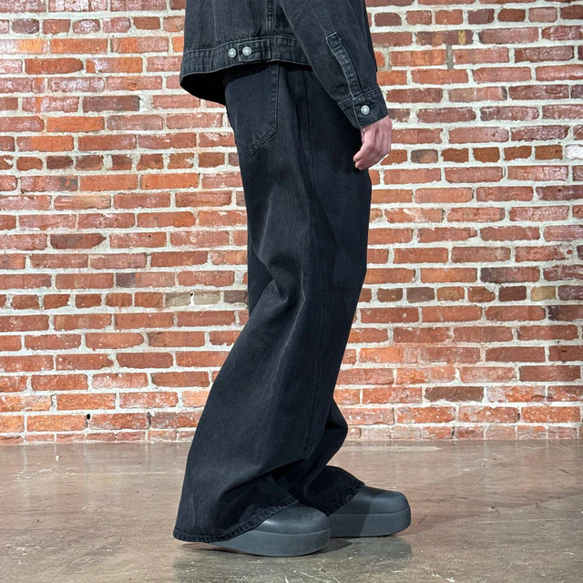 Tokyo Twisted Jeans (Buy 2 Free Shipping)