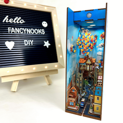 FancyNooks™ Balloon House-