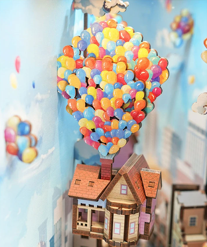 FancyNooks™ Balloon House-