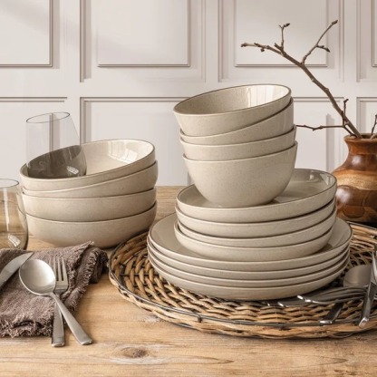 over&bthtack Options 16-piece Dinnerware Set