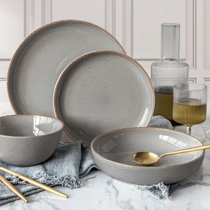 over&bthtack Options 16-piece Dinnerware Set