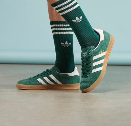 adidas Men's Gazelle Indoor Shoes - Collegiate Green/White/Gum - View 3
