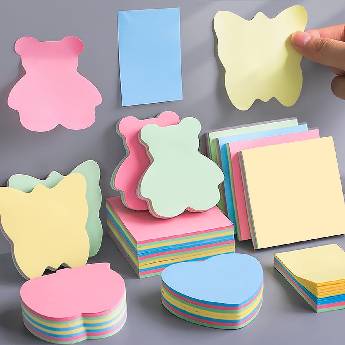 Sticky Notes 600 Sheets Cute Shapes (6 Shapes x 100 Sheets Each) Self Adhesive for Reminders, Notes, School, Study, Office Organizing Memo Meetings Pad Multicolors