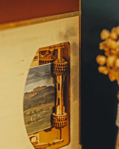 1940s Train Cabin Book Nook | Anavrin (Motion Scene)