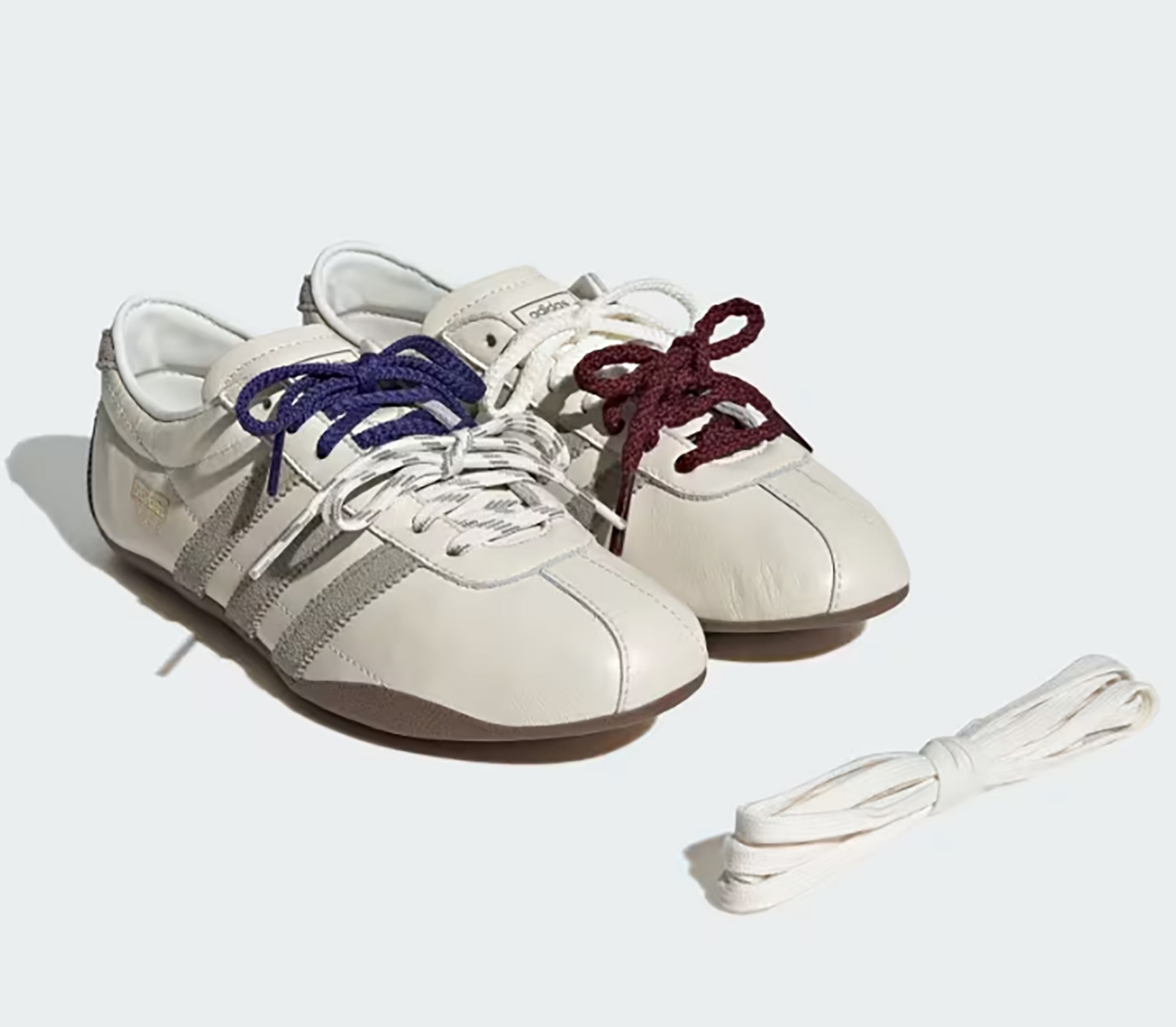 adidas Women's Tokyo Shoes - Off White/Silver Pebble - View 2