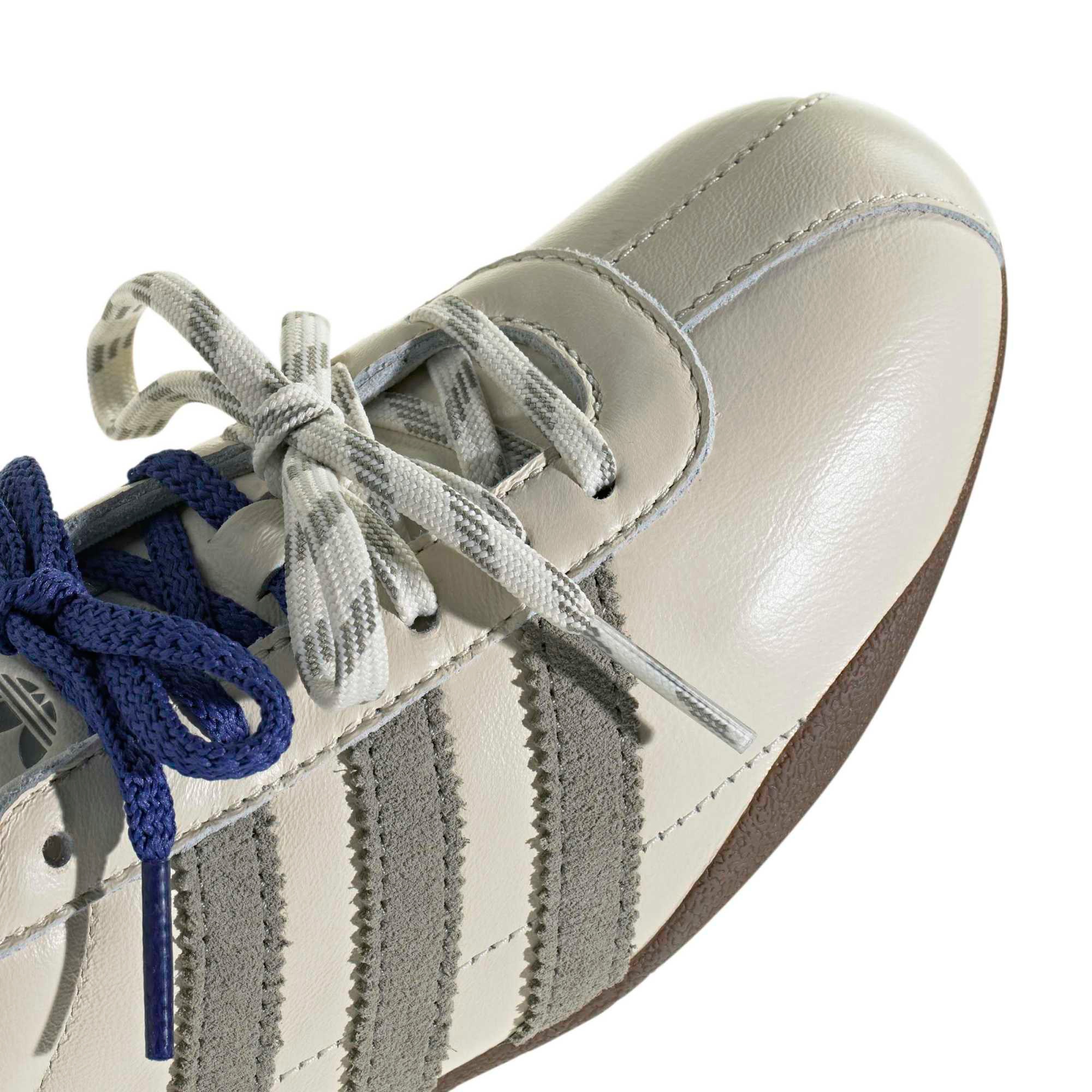 adidas Women's Tokyo Shoes - Off White/Silver Pebble - View 8