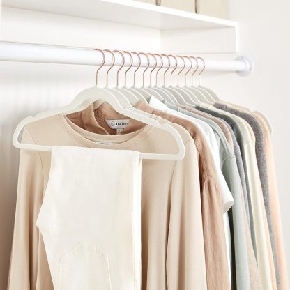 Velvet, Non-Slip Suit Clothes Hangers, Ivory/Rose Gold - Pack of 30