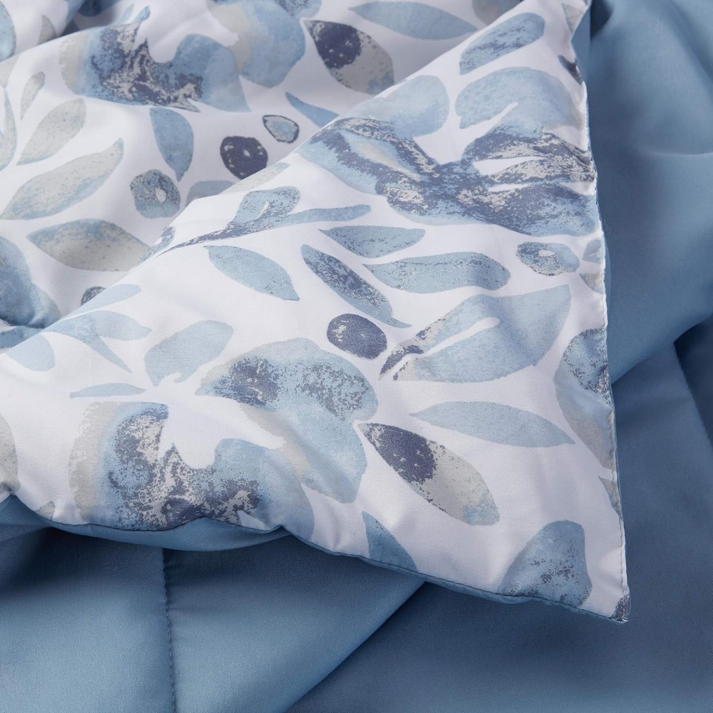 10-Piece Comforter Bedding Set, Full / Queen, Sea Foam Medallion, Microfiber, Ultra-Soft