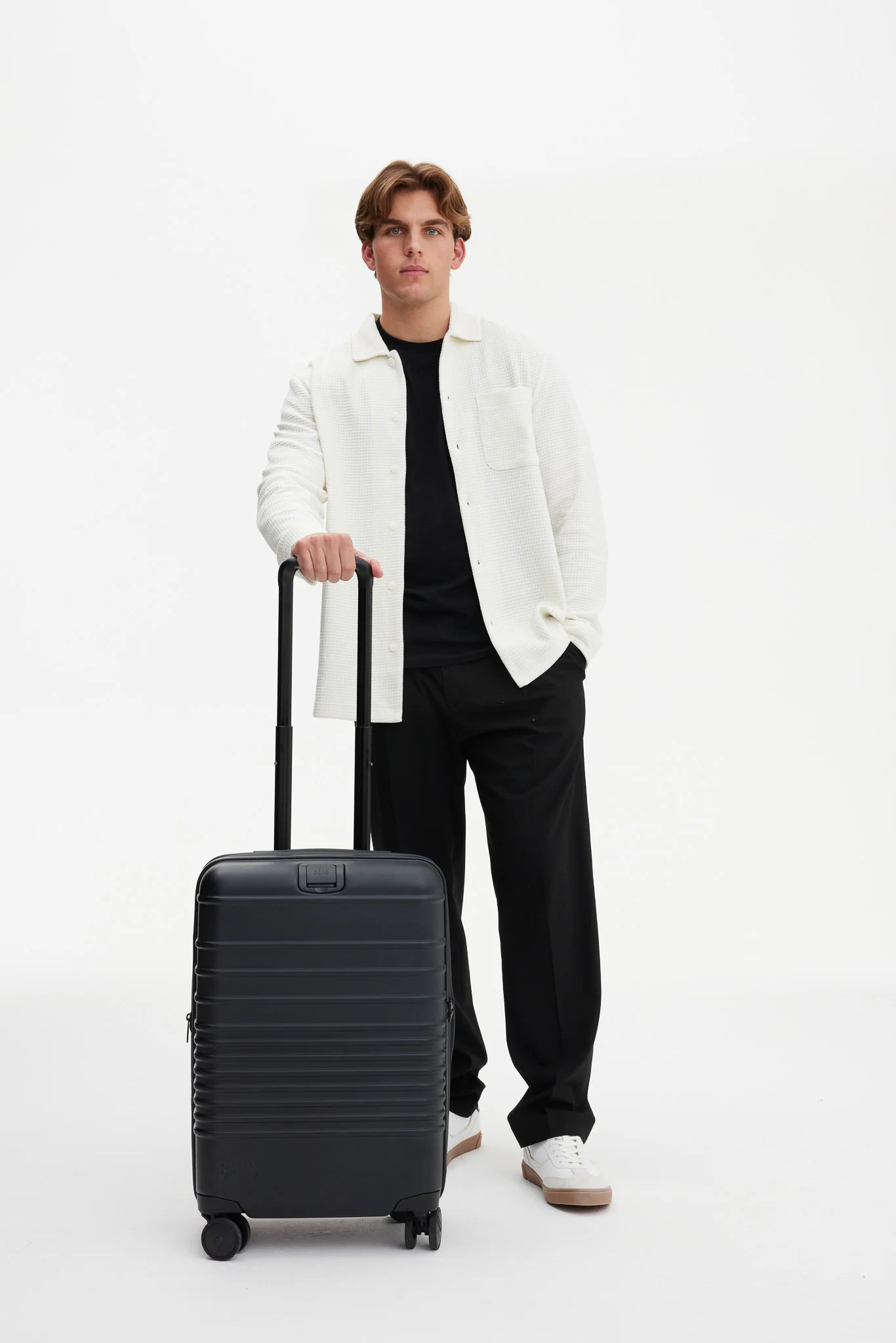 BÉIS Luggage With Limited Lifetime Warranty