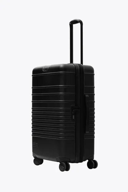 BÉIS Luggage With Limited Lifetime Warranty