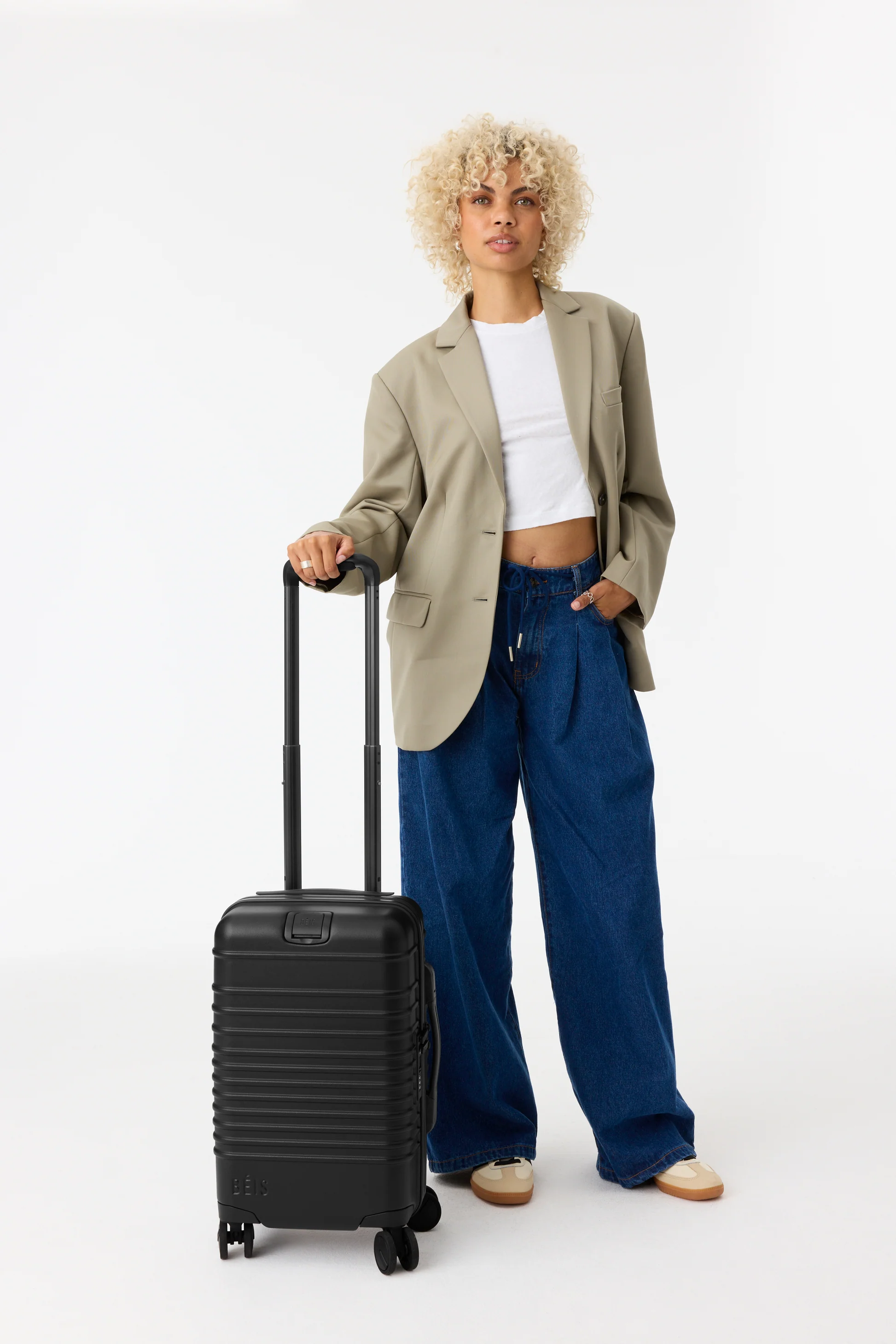 BÉIS Luggage With Limited Lifetime Warranty
