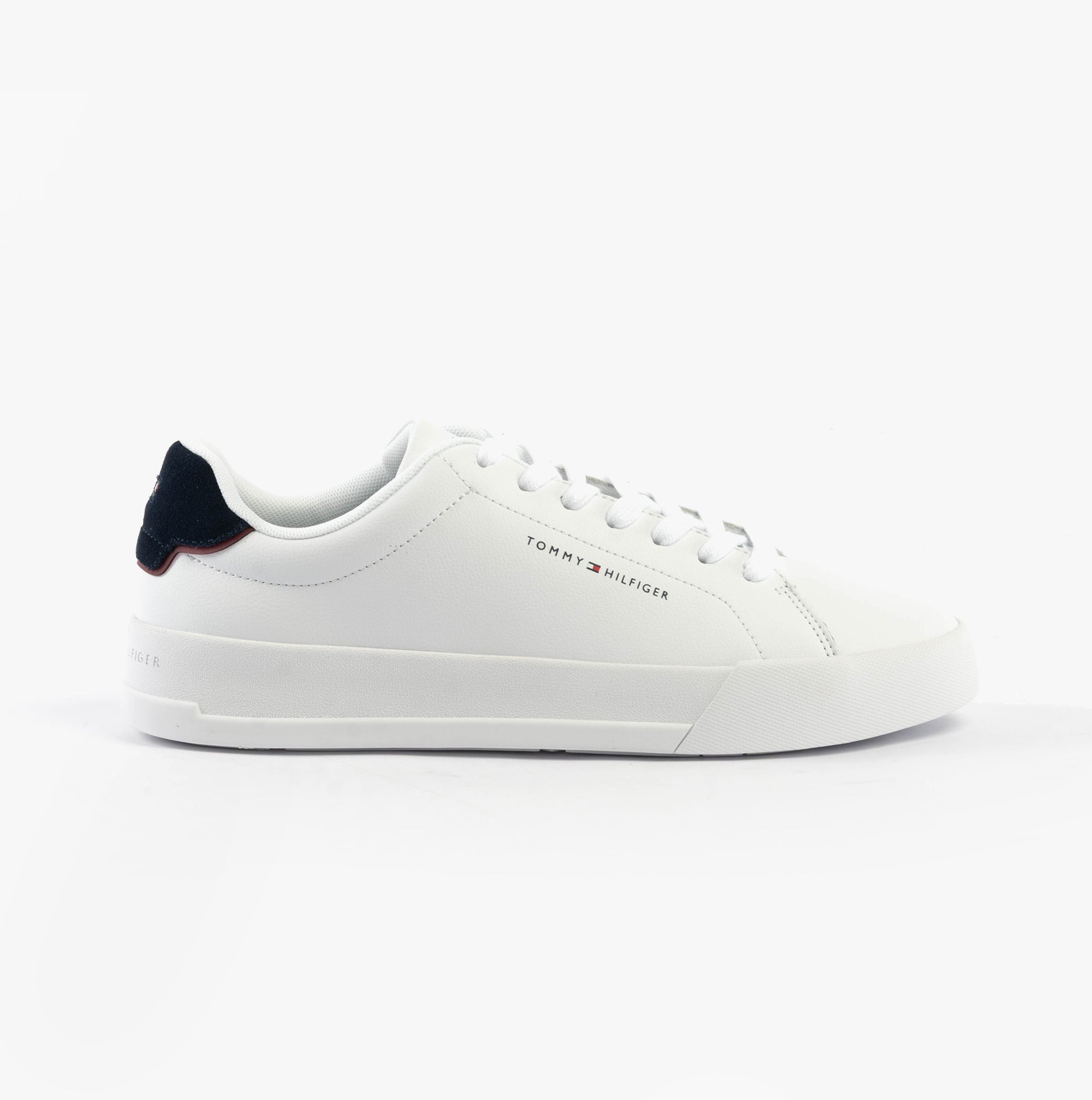 tothtmmy hilfigthter LOGO COURT Mens Trainers White/Desert Sky