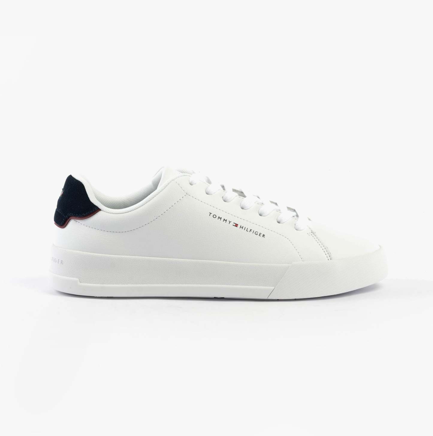 tottgmmy hilfigttger LOGO COURT Mens Trainers White/Desert Sky