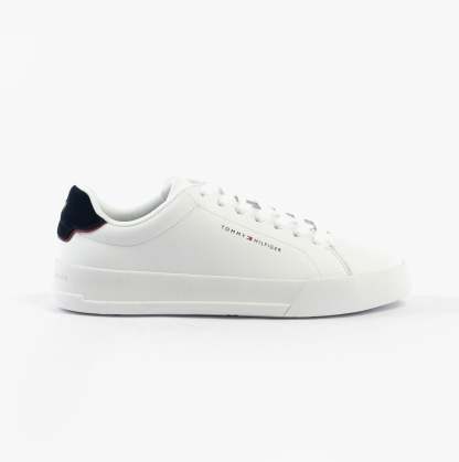 tothtmmy hilfigthter LOGO COURT Mens Trainers White/Desert Sky