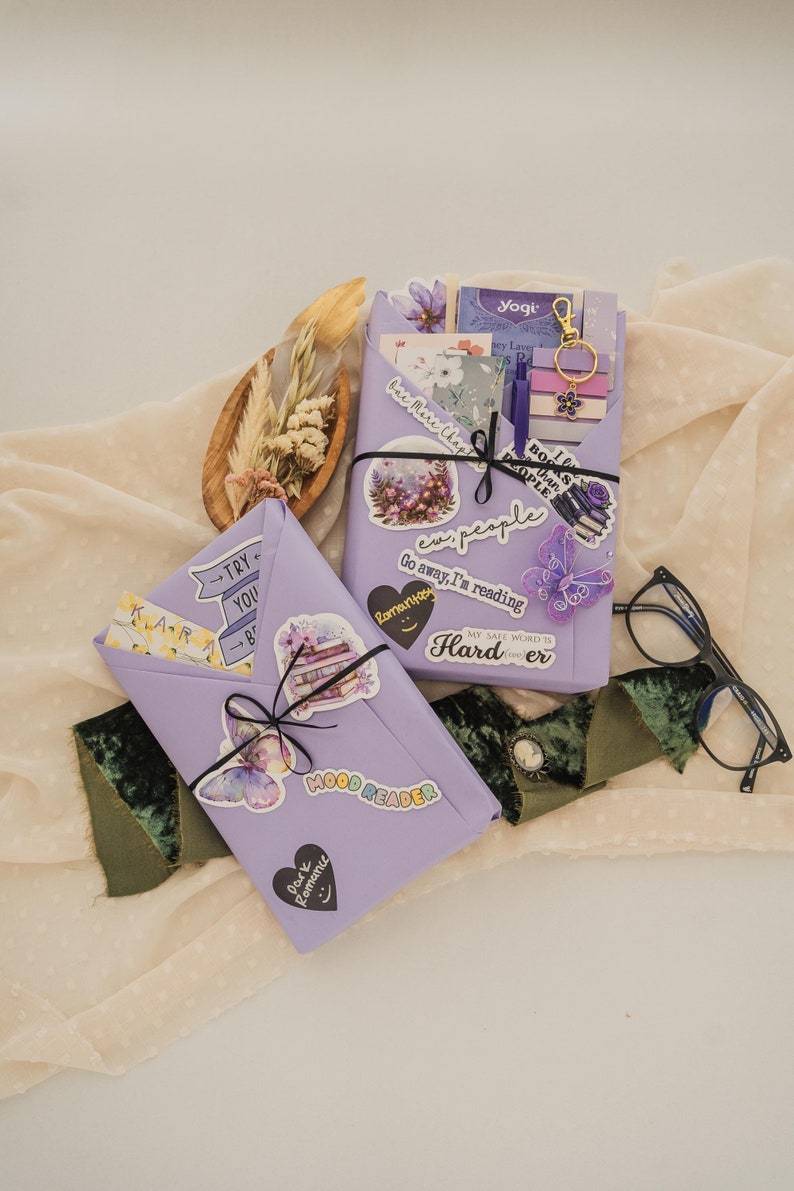 2024 Book Advent Calendar, Holiday Aesthetic, Personalized Bookish Gif