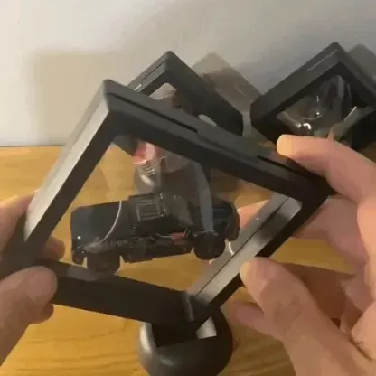Freeze-Display to hold collectibles