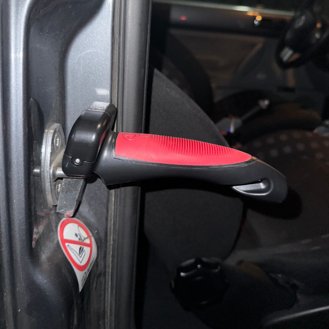 Car door armrest 4 in 1 car escape hammer