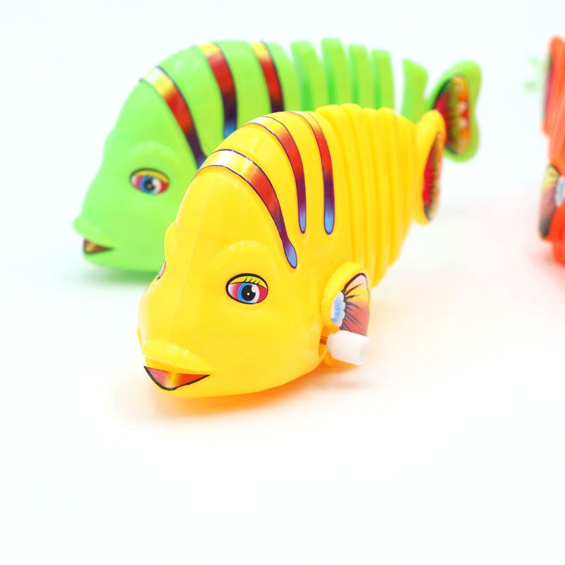 🎄 Christmas Gifts 🎁 Plastic Wind-Up Wiggle Fish Toys🐟