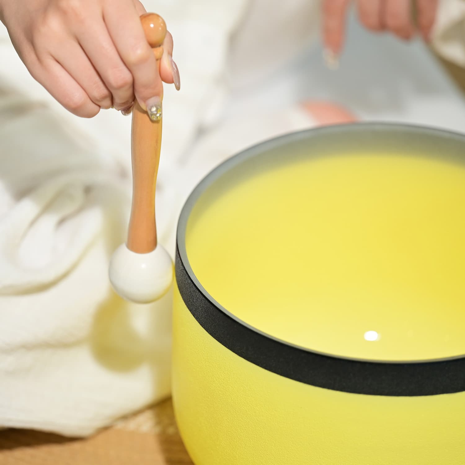 CVNC Bright Lemon E Note Solar Plexus Chakra Frosted Crystal Singing Bowl