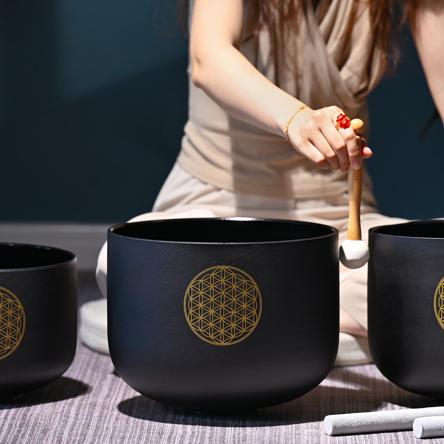 CVNC 6-12 Inch 7 PCS Flower Of Life Black Crystal Singing Bowl Set Frosted Quartz  With Purple Carrier Bag