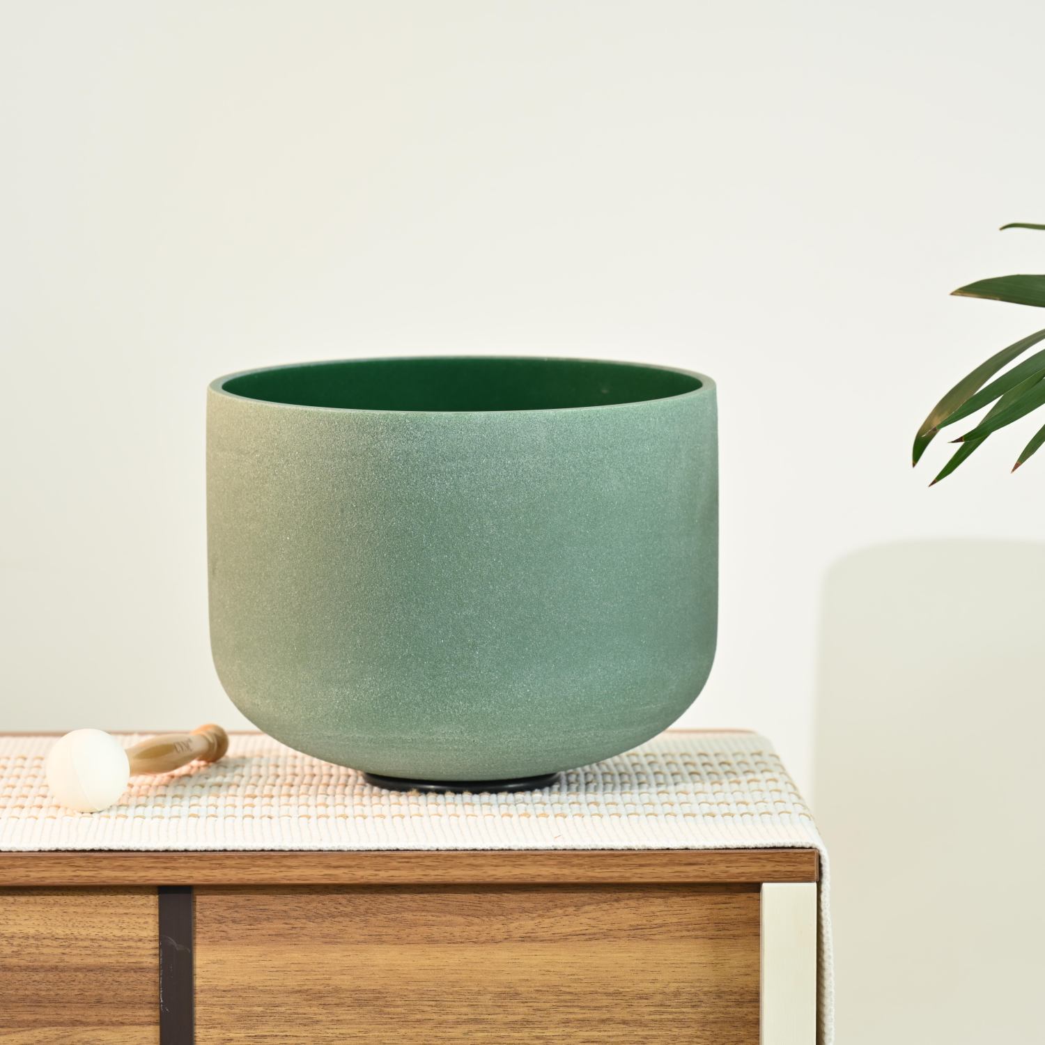 Emerald Fusion Quartz Crystal Singing Bowl – Note F – Color Of Emerald