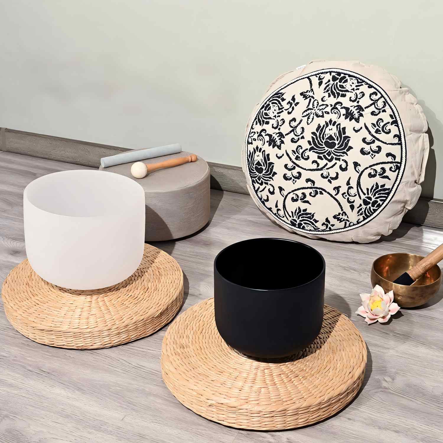 CVNC 2 PCS Yin and Yang Crystal Singing Bowl Set 8 Inch Black Note A and 10 Inch White Note F with Carrier Bag For Sound Healing