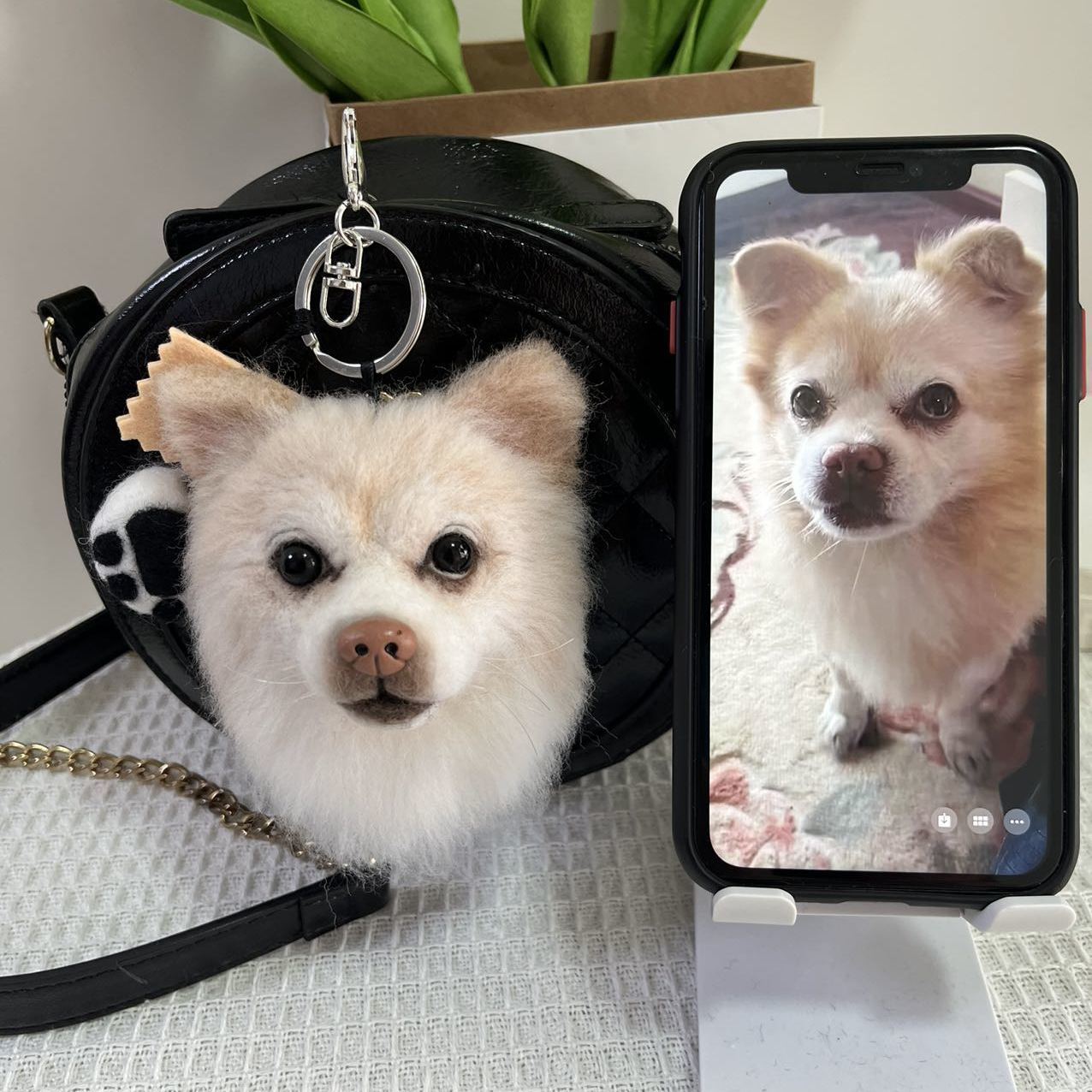 Felt pet pendant