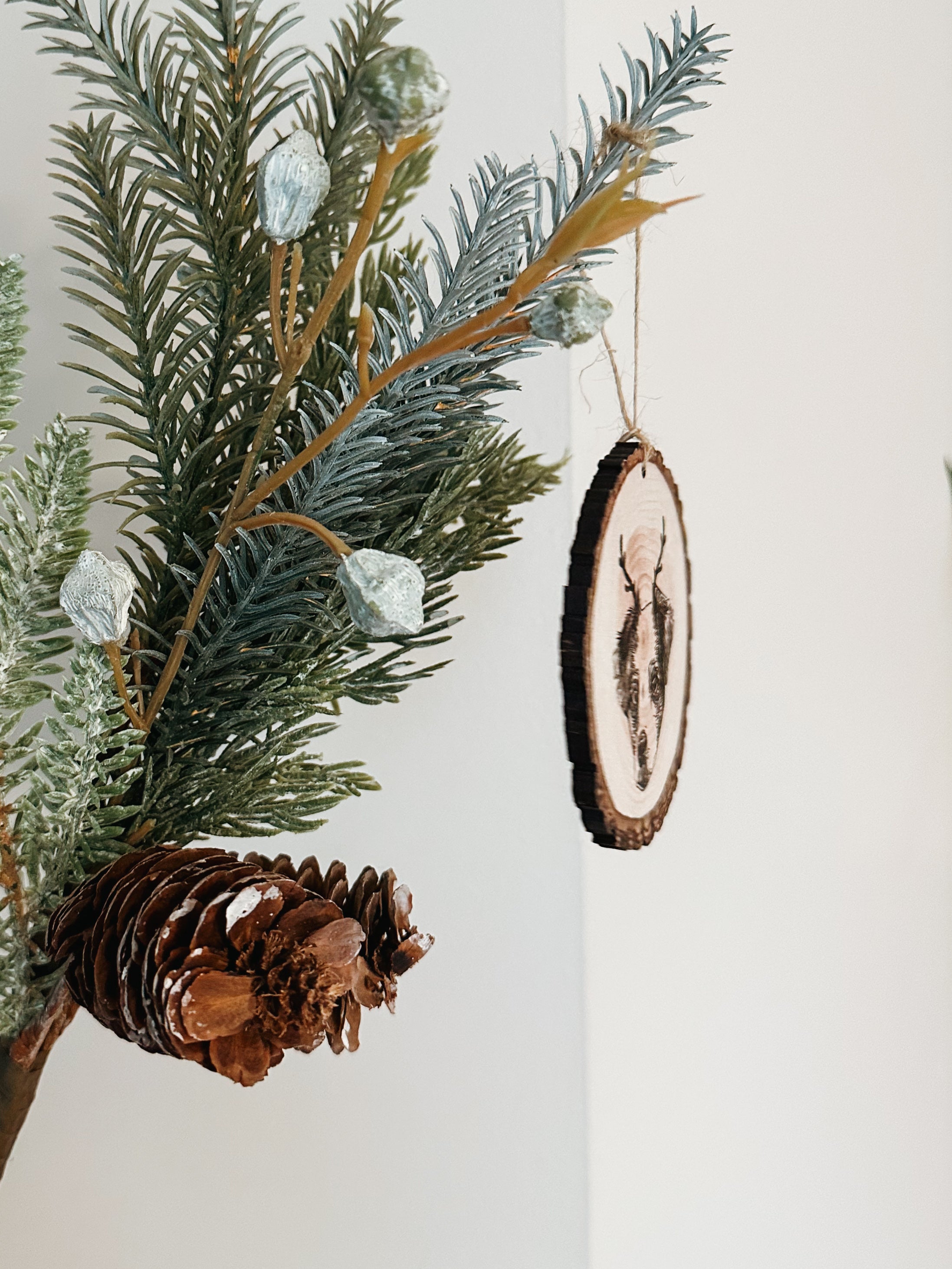 FAUX WOOD PET ORNAMENT