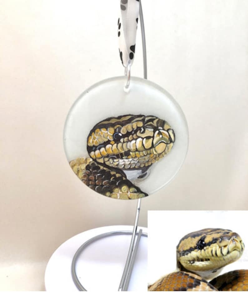 ORNAMENT Flat - with your pet's hand painted portrait (1/8" flat glass disk)