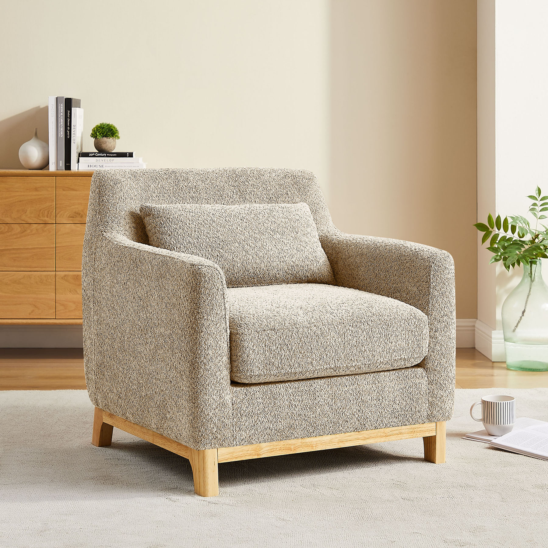 VANOMi Elegant Extra Deep Accent Chair Boucle, Camel
