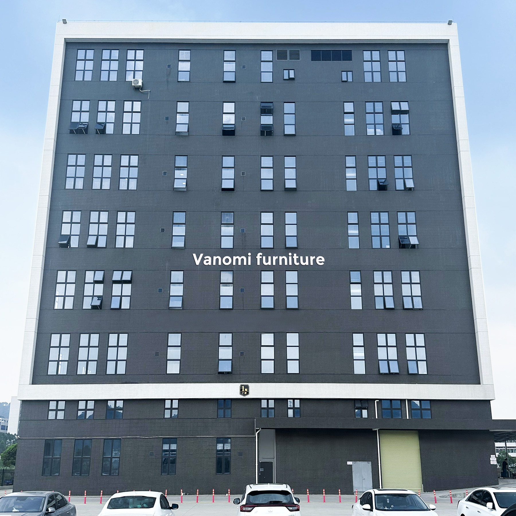 {"default":"VANOMi Furniture Factory"}