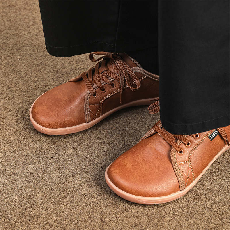 Zapatos descalzos con cuero cabelluancho