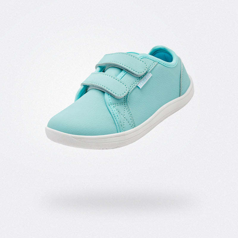 Niños Barefoot De Ocio