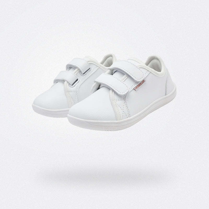Niños Barefoot De Ocio