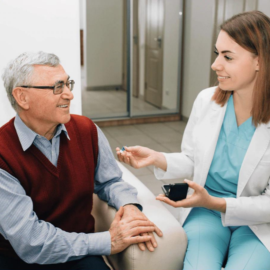 Audífono recargable | Invisible y cómodo | Disfrute de una calidad de sonido superior