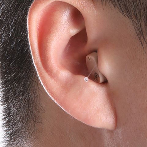 Audífonos con amplificador de sonido en el oído recargables e invisibles