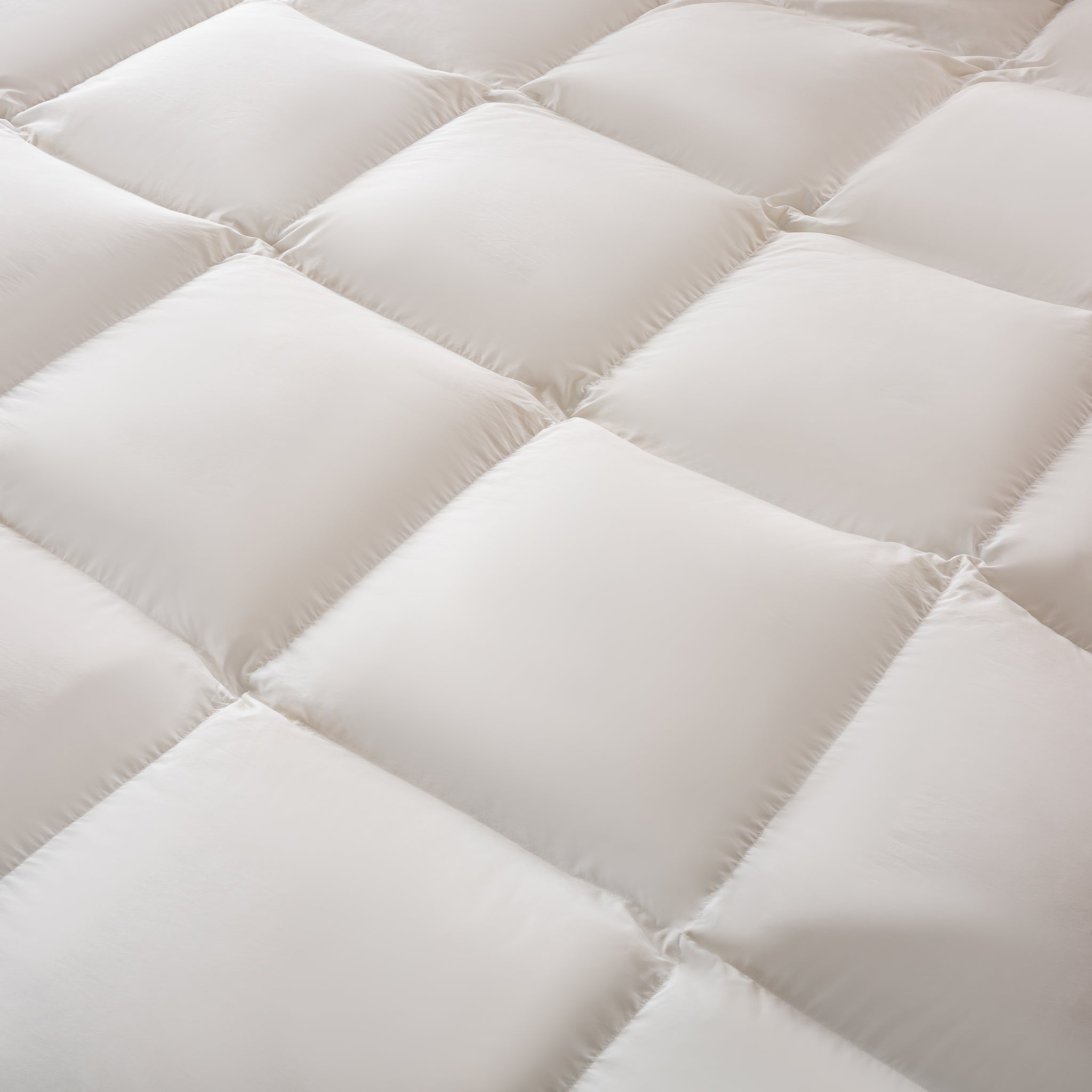 {"default":"Dreamweaver-Goosedown-Duvet"}