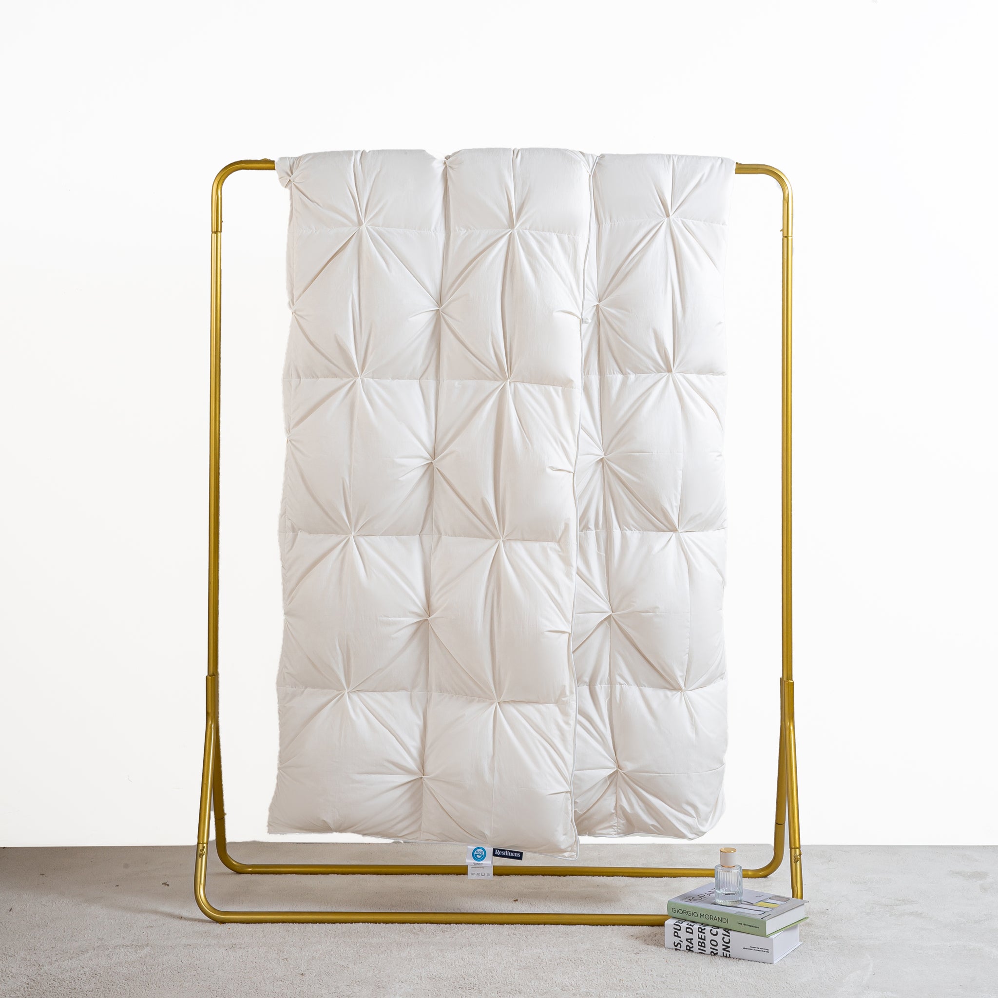 {"default":"Luxeloft-Goose-down-Duvet-7"}