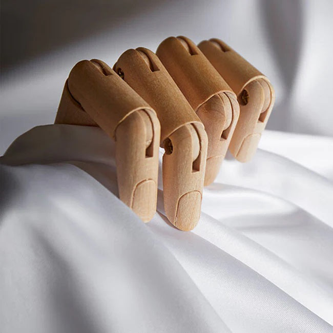 {"default":"fabrics_robots"}