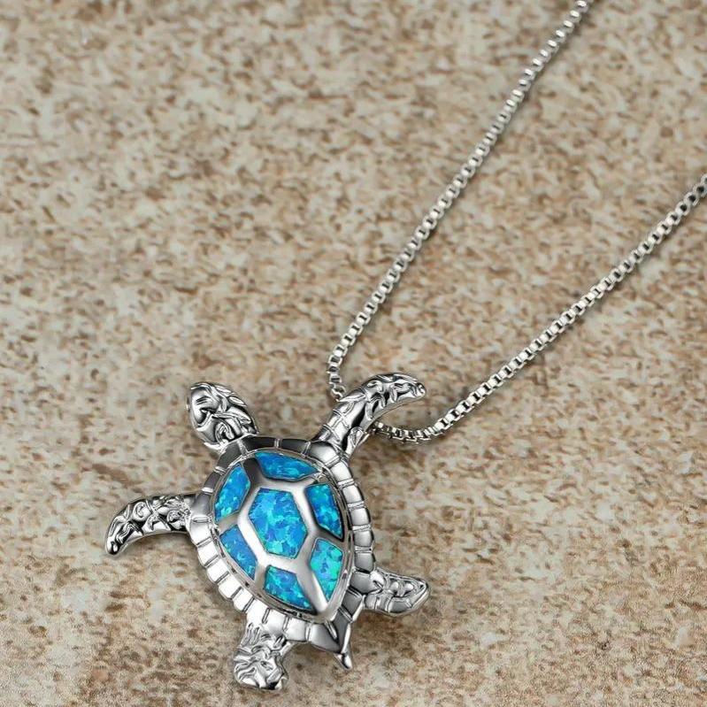 Tajemný modrý kulatý náhrdelník ze želvoviny – jemný šperk k narozeninám pro ženy