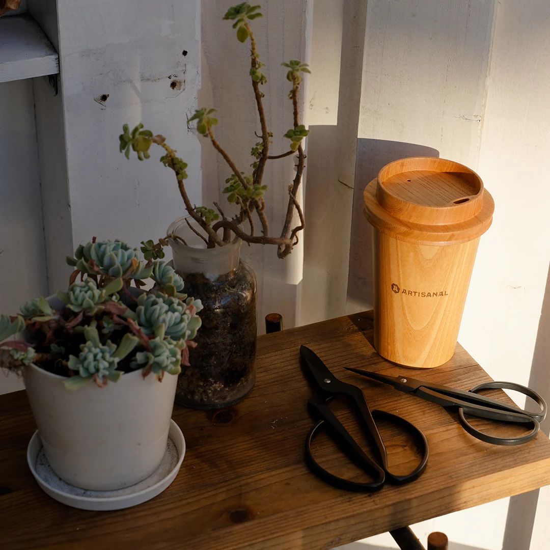 Keyaki To-Go Coffee Cup: Dokonalá kombinace tradičního řemesla a moderního designu