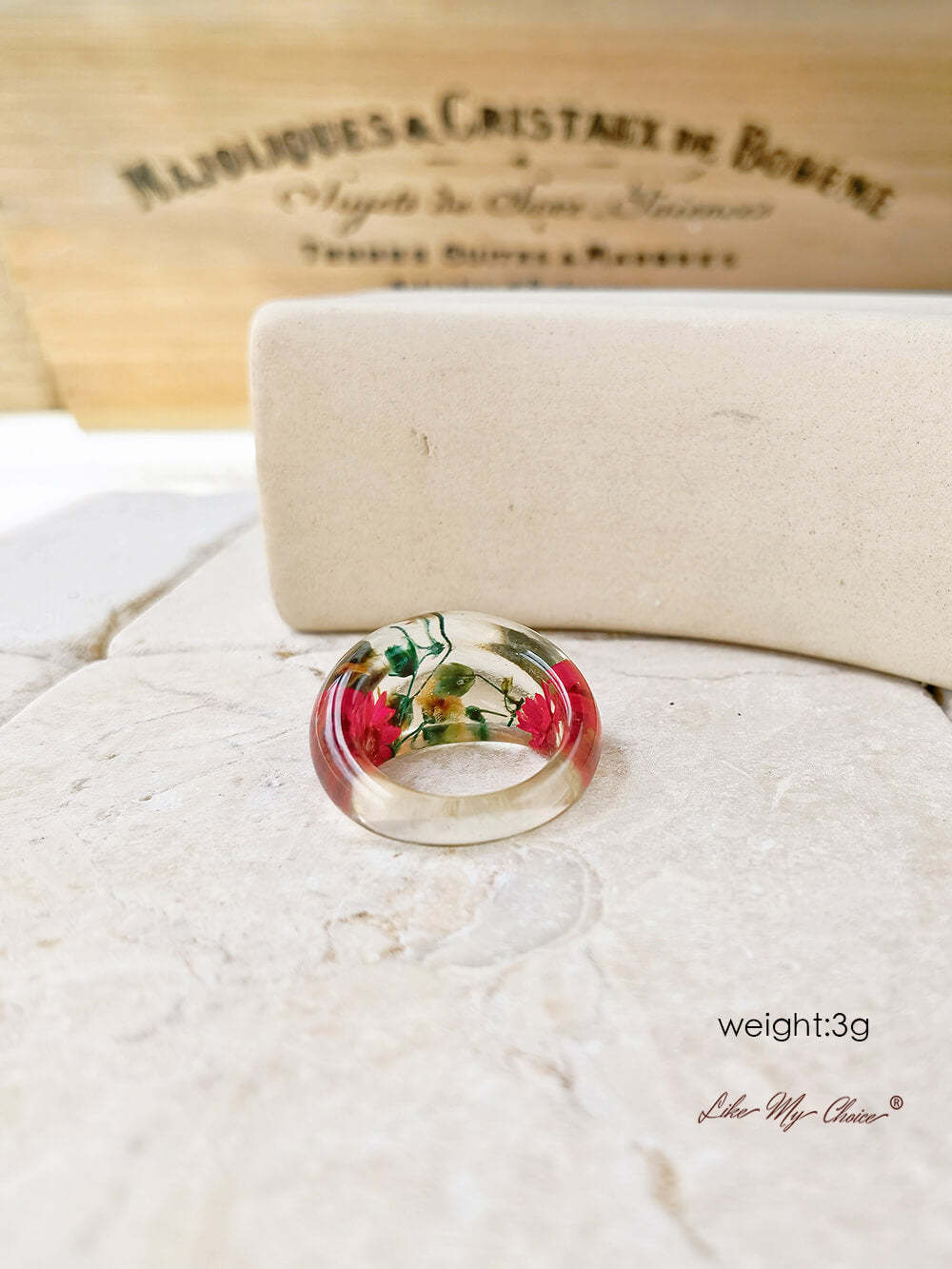 Red Daisy Oval Resin Ring