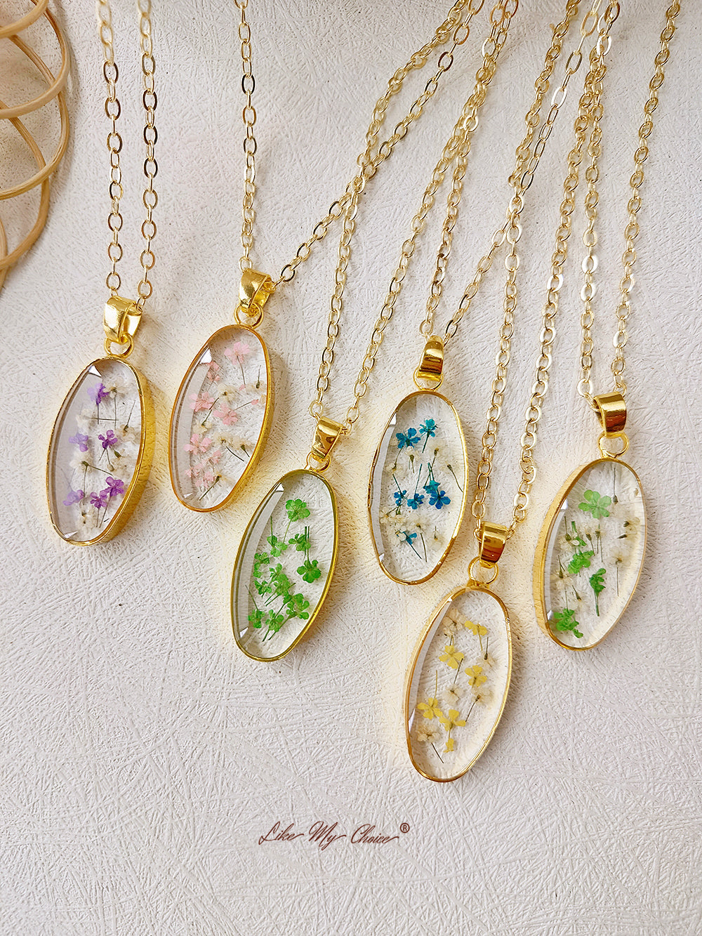 Mini Tulip Golden Oval Pendant  Natural Resin Necklace